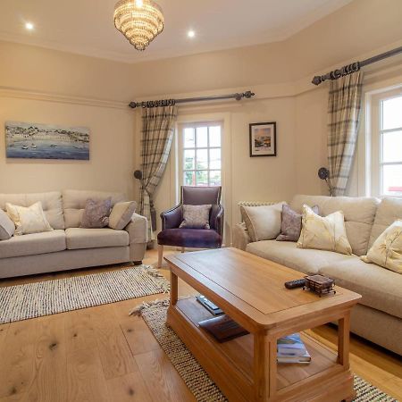 Luxury Royal Mile Apartment By The Castle - Sleeps 4 エディンバラ エクステリア 写真