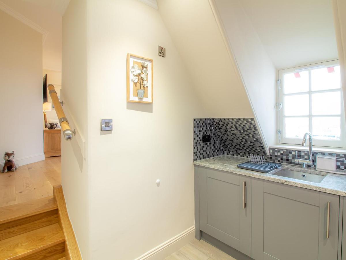 Luxury Royal Mile Apartment By The Castle - Sleeps 4 エディンバラ エクステリア 写真