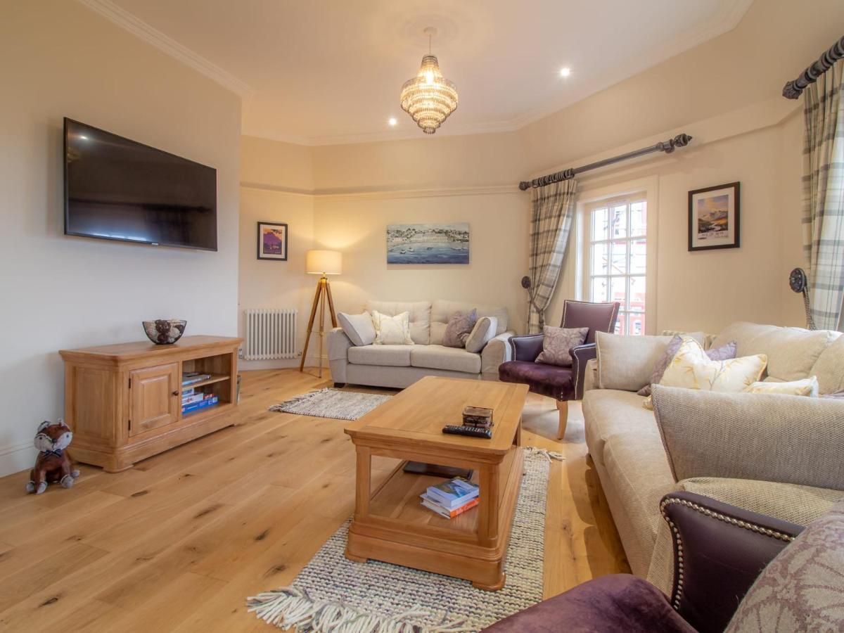 Luxury Royal Mile Apartment By The Castle - Sleeps 4 エディンバラ エクステリア 写真
